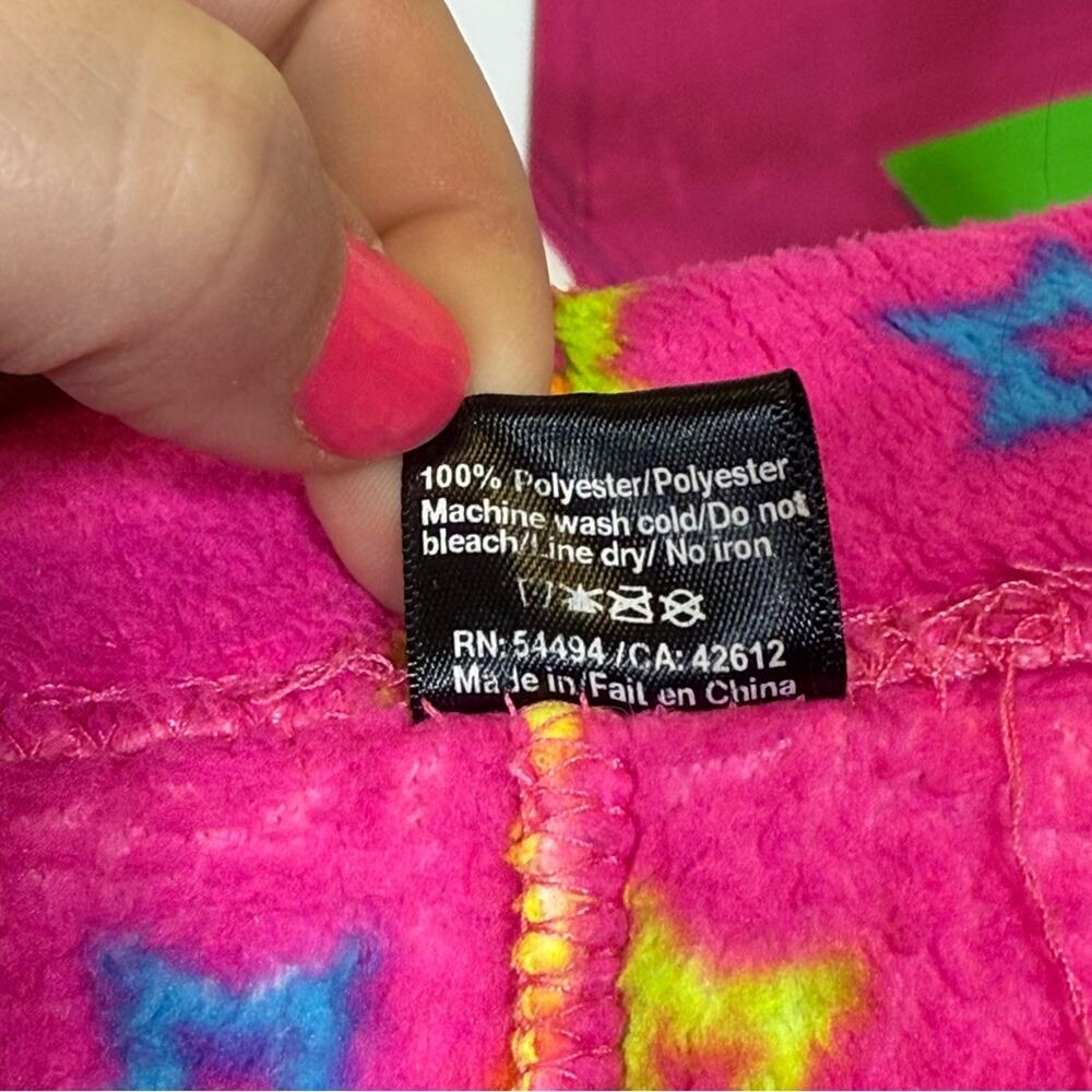 Body Candy, Colorful Star Print Fuzzy Pants. Size Medium. Good used condition! - Picture 5 of 5